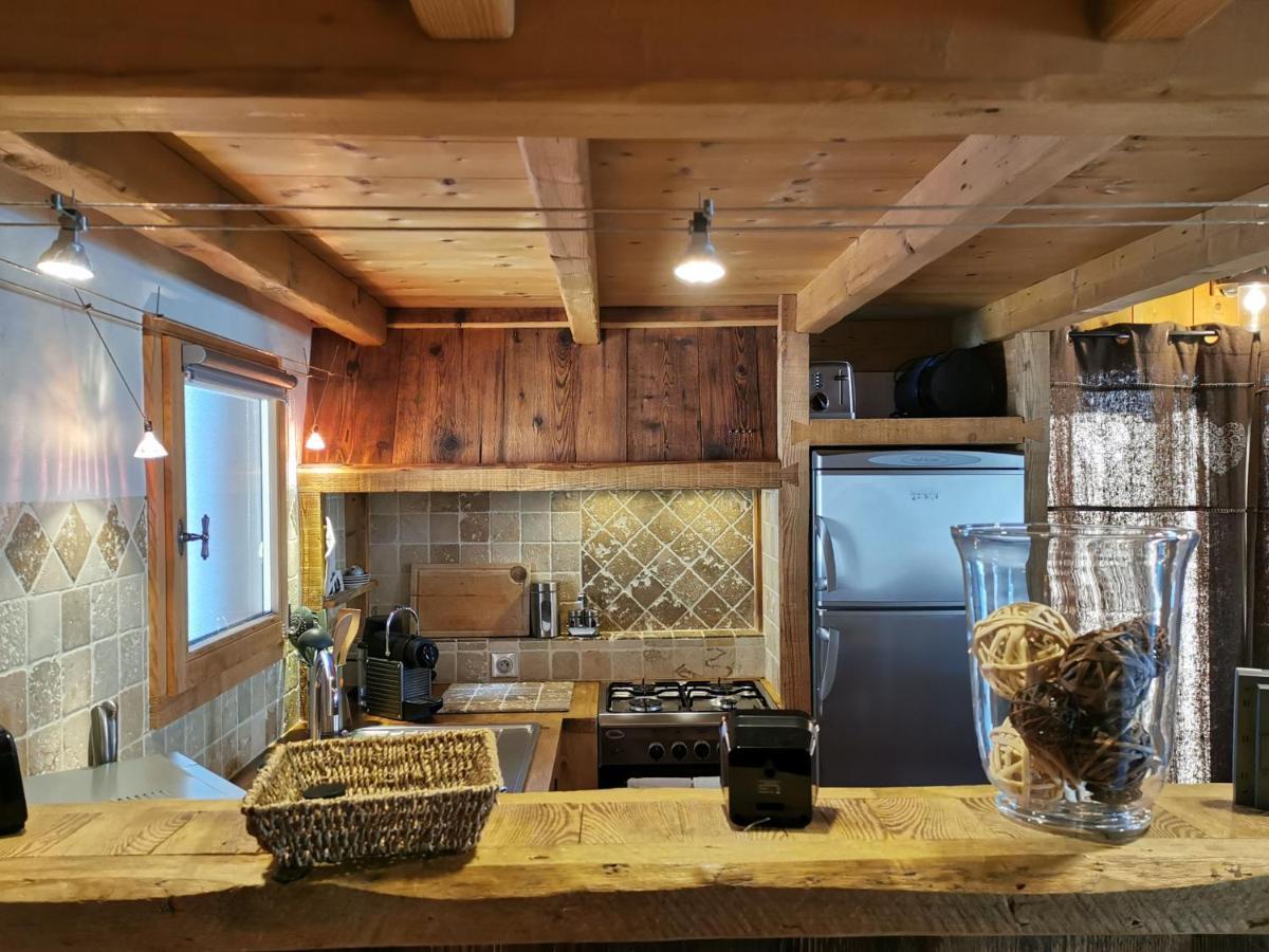 Petit Chalet Individuel De Caractere メジェーヴ エクステリア 写真